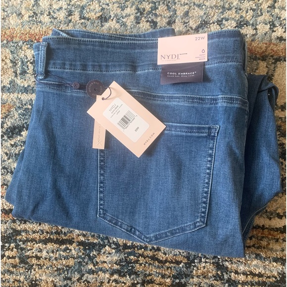 NYDJ High Rise Girlfriend Jean With
Hollywood Waistband - Lana - Picture 2 of 5